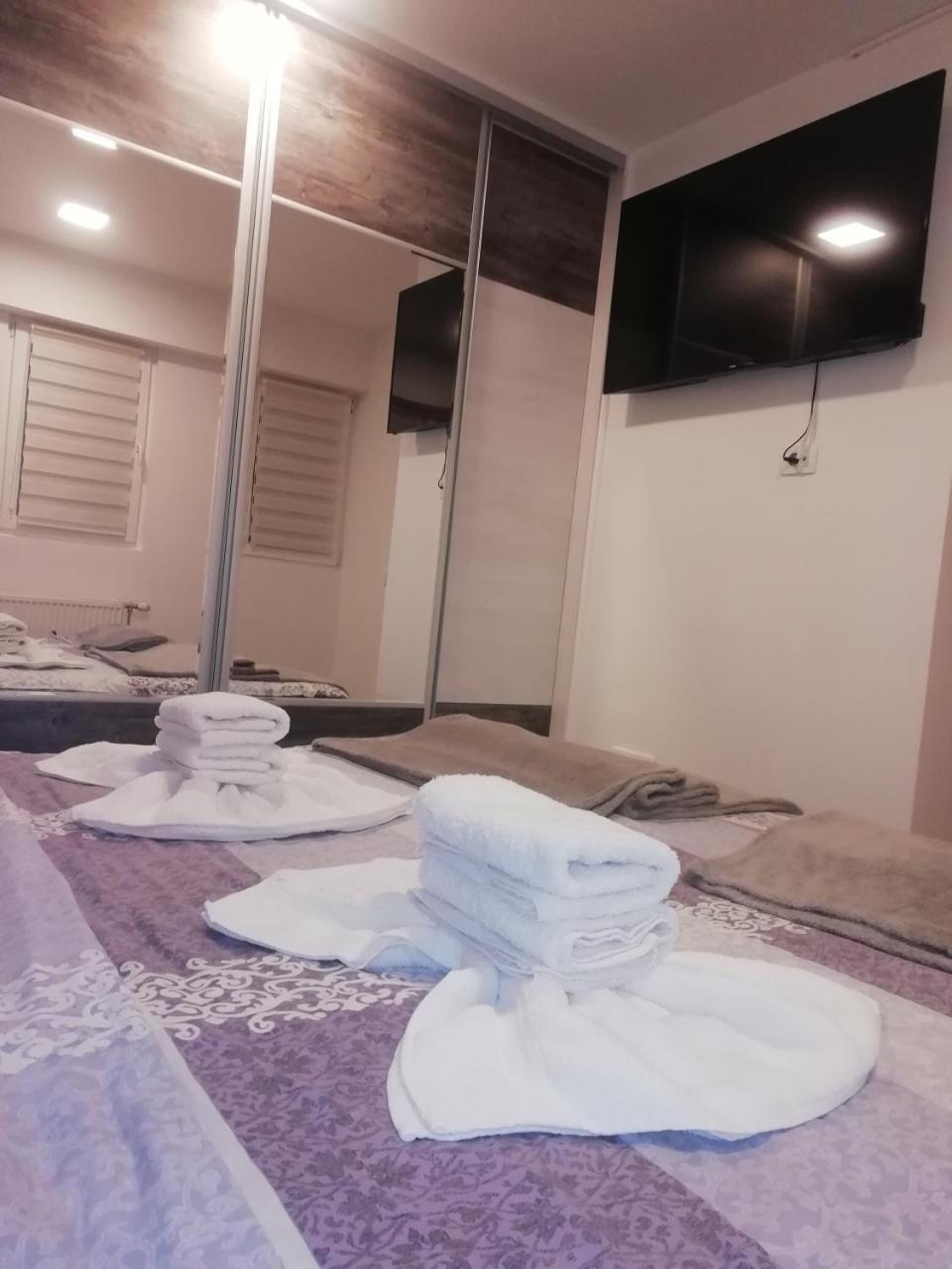 Apartman Centar 2 อูชิเซ ภายนอก รูปภาพ